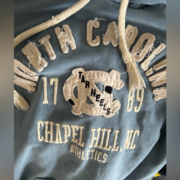 Campus Crew North Carolina Hoodie Size L - Picture 4 of 5